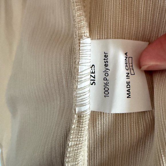 Women’s Beige Corduroy Button-Up Shirt Size Small NWOT - Picture 2 of 3